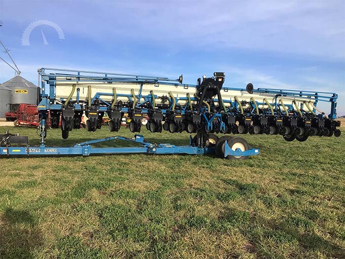 KINZE 3650 Planter